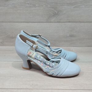 Vintage Bettie Page Women Light Blue Heels Shoes Sz 8